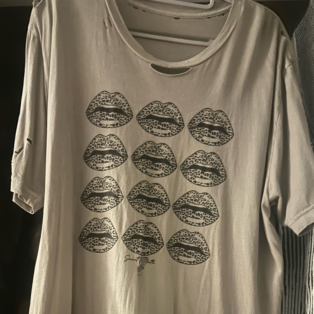 SMART MOUTH 👄 Distressed Tee